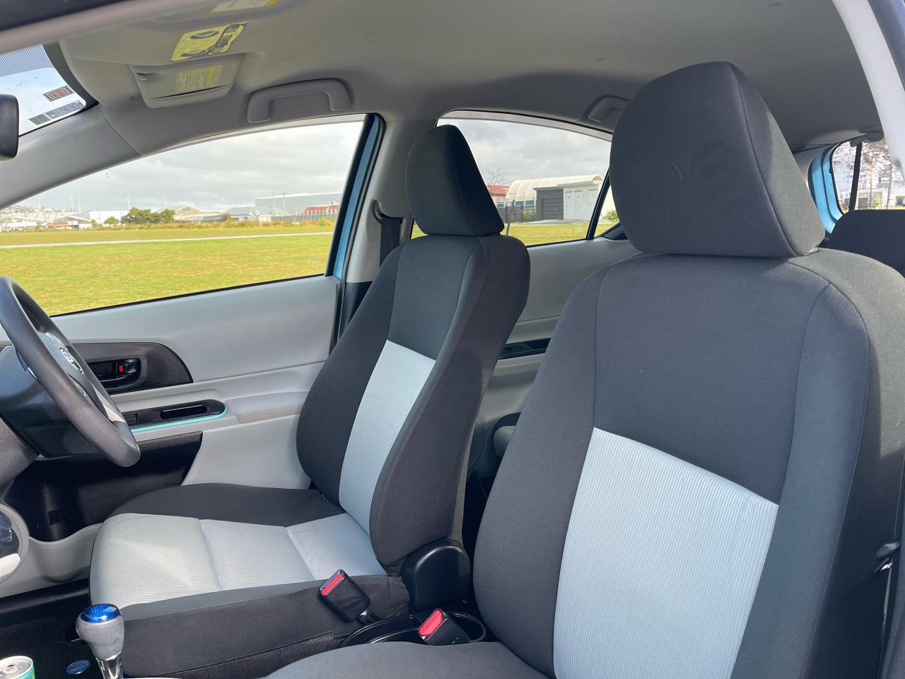 2012 Toyota AQUA