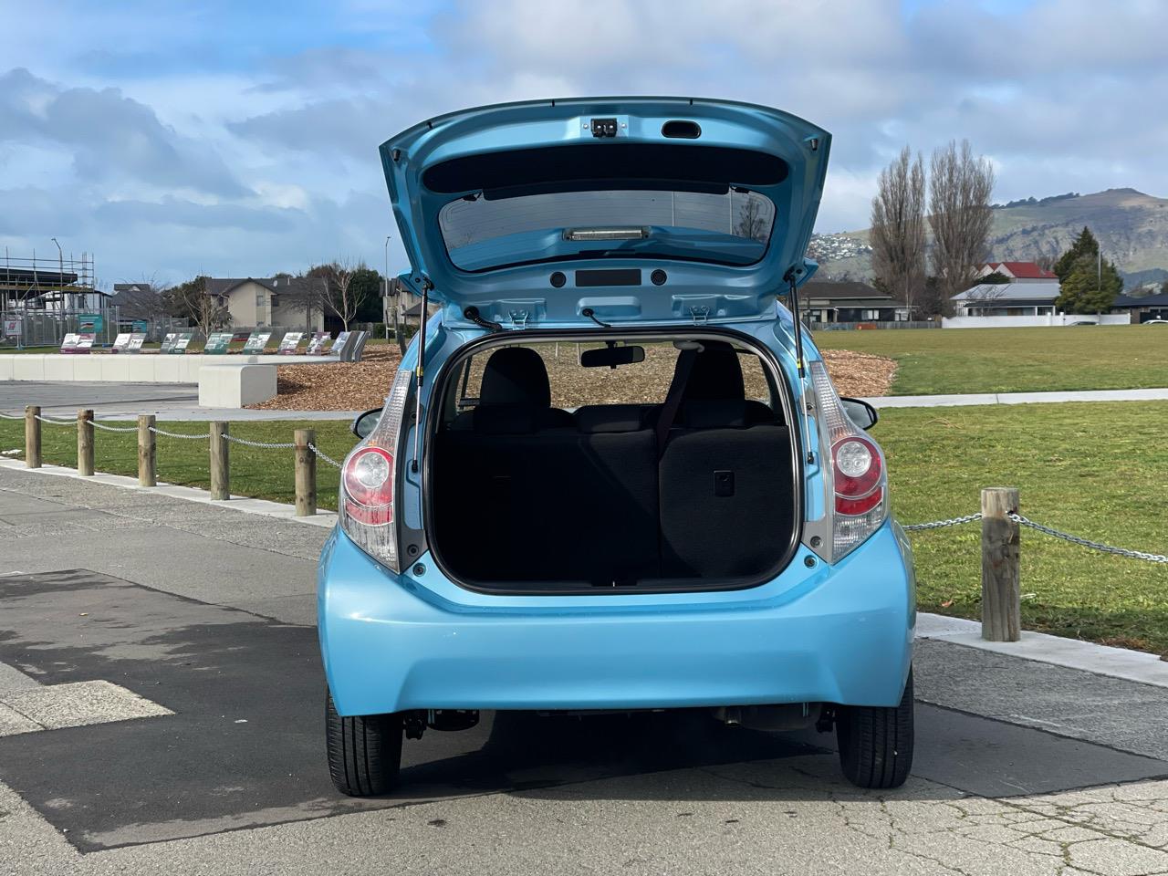 2012 Toyota AQUA