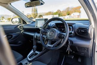 2022 Toyota Yaris Cross - Thumbnail