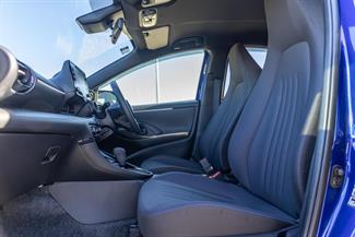 2020 Toyota Yaris - Thumbnail