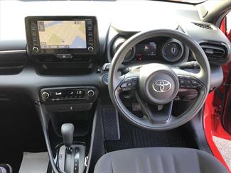 2020 Toyota Yaris - Thumbnail