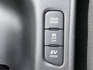 2020 Toyota Yaris - Thumbnail