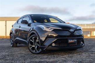 2017 Toyota C-HR - Thumbnail