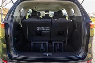 2023 Kia Carnival - Thumbnail