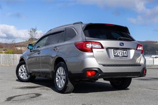 2015 Subaru Outback - Thumbnail
