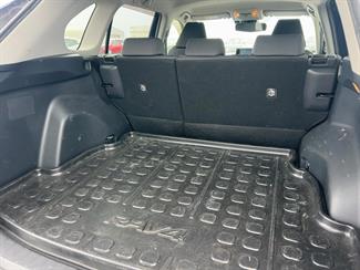 2019 Toyota RAV4 - Thumbnail
