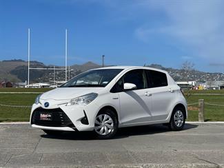 2018 Toyota Vitz - Thumbnail