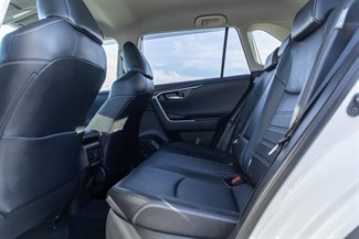 2020 Toyota RAV4 - Thumbnail