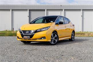 2018 Nissan LEAF - Thumbnail