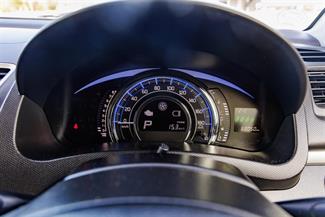 2013 Suzuki Swift - Thumbnail