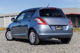 2013 Suzuki Swift - Thumbnail