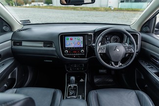 2021 Mitsubishi Outlander - Thumbnail