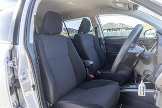2017 Toyota Corolla - Thumbnail