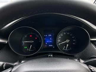 2018 Toyota C-HR - Thumbnail