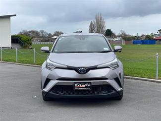 2018 Toyota C-HR - Thumbnail