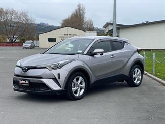 2018 Toyota C-HR - Thumbnail