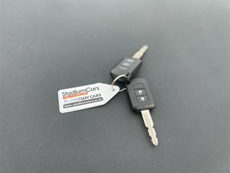 2022 Mitsubishi Triton - Thumbnail