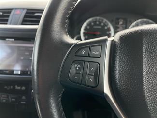 2016 Suzuki Swift - Thumbnail