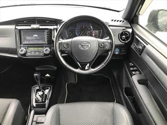 2015 Toyota Corolla - Thumbnail