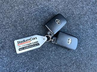 2013 Toyota Auris - Thumbnail