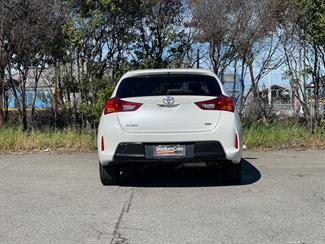 2013 Toyota Auris - Thumbnail