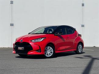 2020 Toyota Yaris - Thumbnail