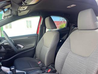 2020 Toyota Yaris - Thumbnail