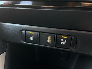 2020 Toyota Yaris - Thumbnail