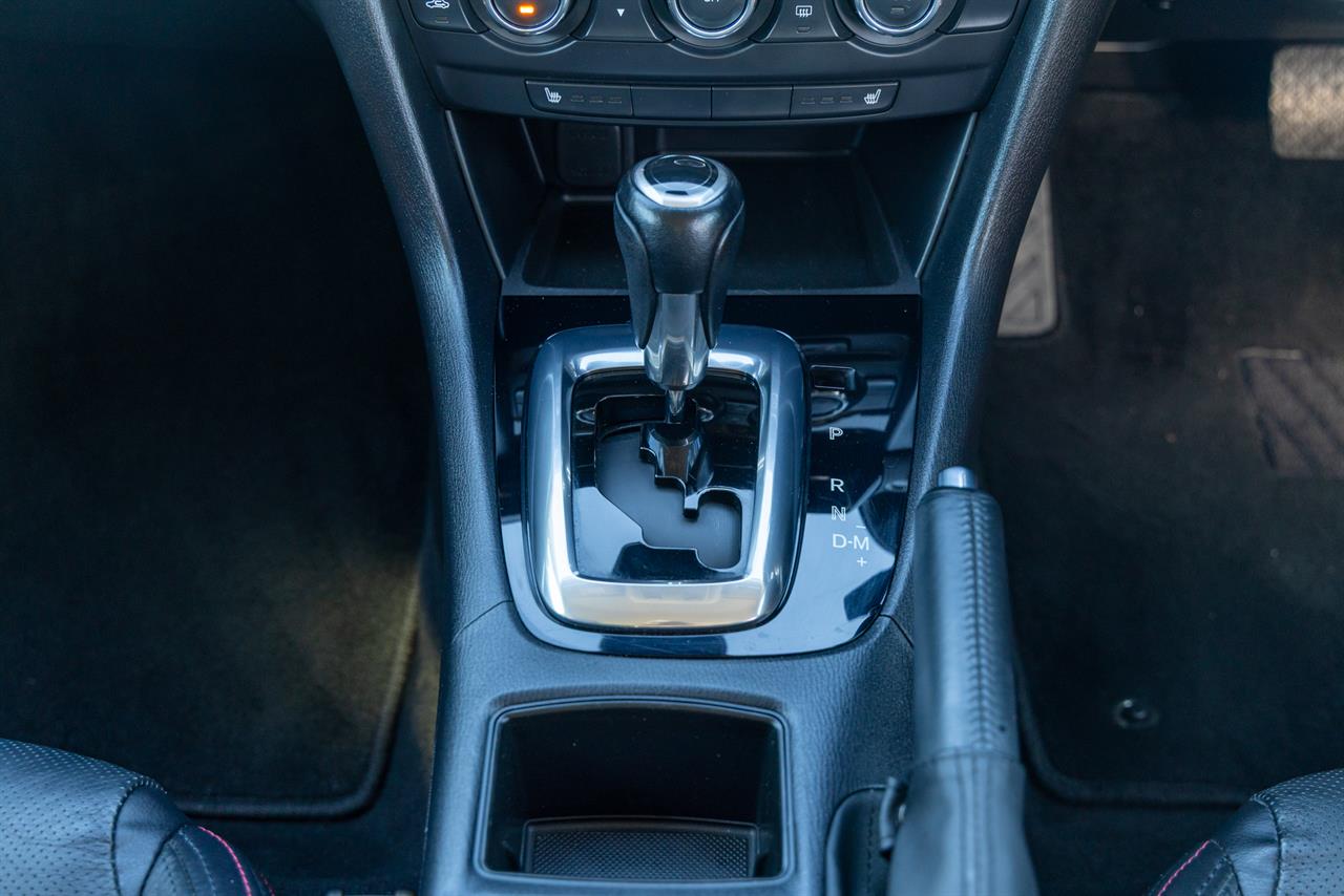 2013 Mazda Atenza