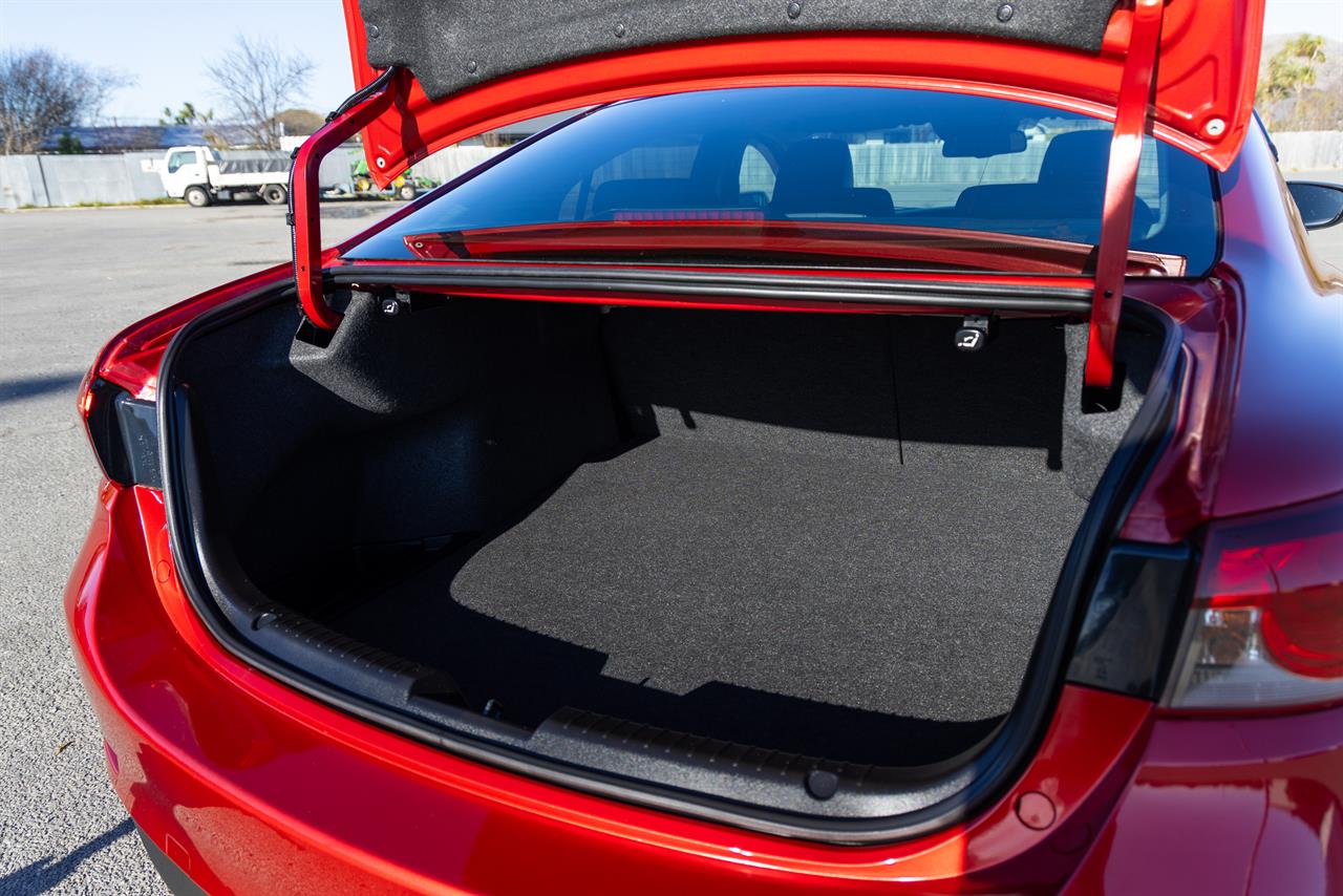 2013 Mazda Atenza