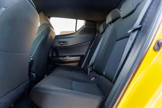 2019 Toyota C-HR - Thumbnail