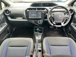 2017 Toyota AQUA - Thumbnail