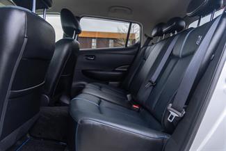 2022 Nissan LEAF - Thumbnail