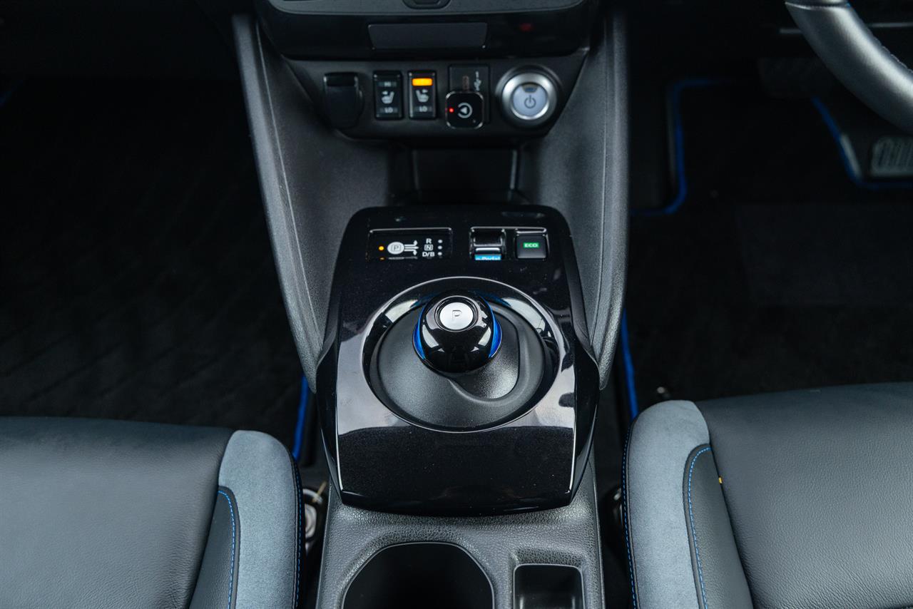 2022 Nissan LEAF