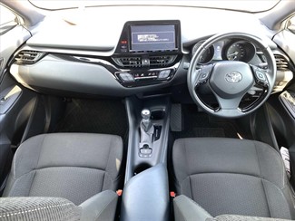2018 Toyota C-HR - Thumbnail