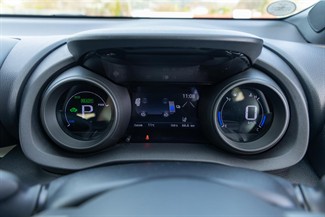 2021 Toyota Yaris - Thumbnail