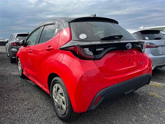 2021 Toyota Yaris - Thumbnail