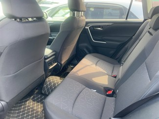 2019 Toyota RAV4 - Thumbnail