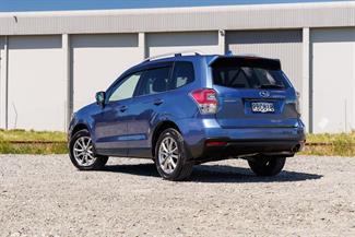 2015 Subaru Forester - Thumbnail