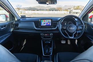 2024 Kia Stonic - Thumbnail
