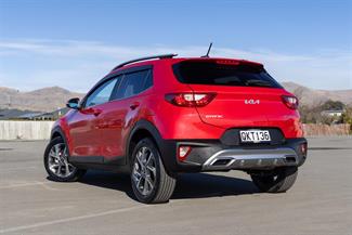 2024 Kia Stonic - Thumbnail