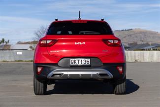2024 Kia Stonic - Thumbnail