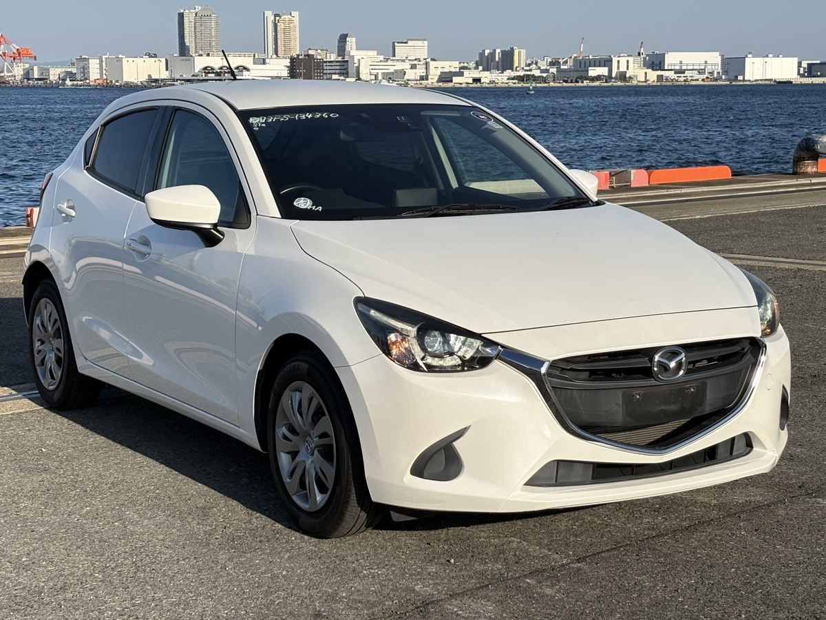 2015 Mazda Demio