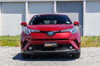 2017 Toyota C-HR - Thumbnail