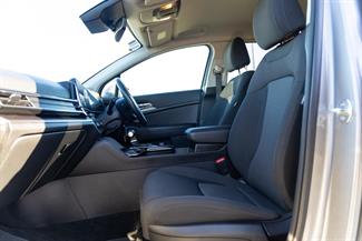 2022 Kia Sportage - Thumbnail