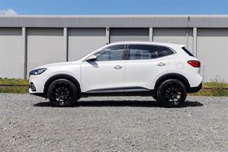 2021 MG Hs - Thumbnail