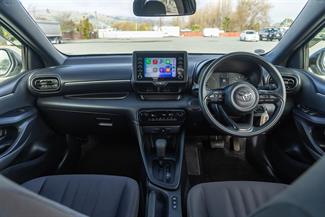2021 Toyota Yaris - Thumbnail