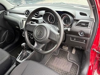2017 Suzuki Swift - Thumbnail
