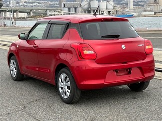 2017 Suzuki Swift - Thumbnail