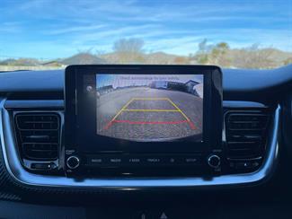 2021 Kia Stonic - Thumbnail